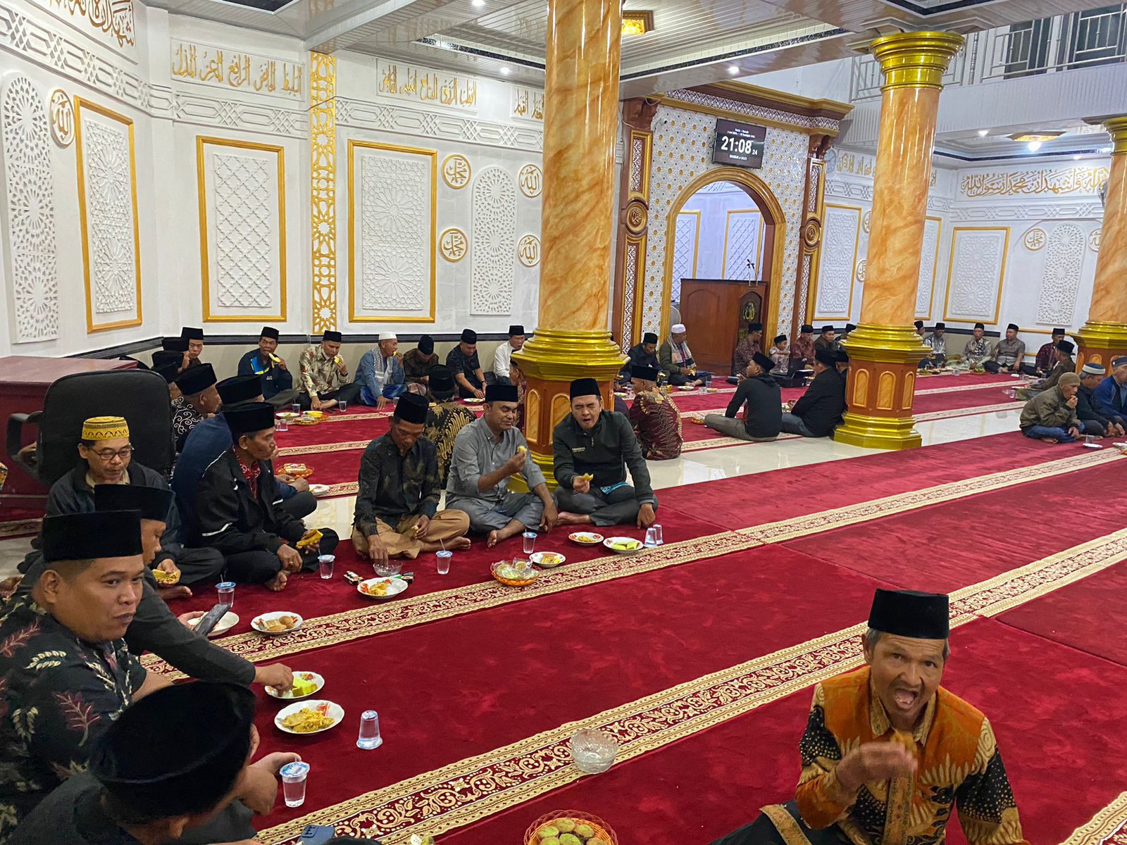 Rapat Persiapan Qurban Idul Adha 1446 H di Masjid Baitul Ihsan Desa Koto Majidin Hilir